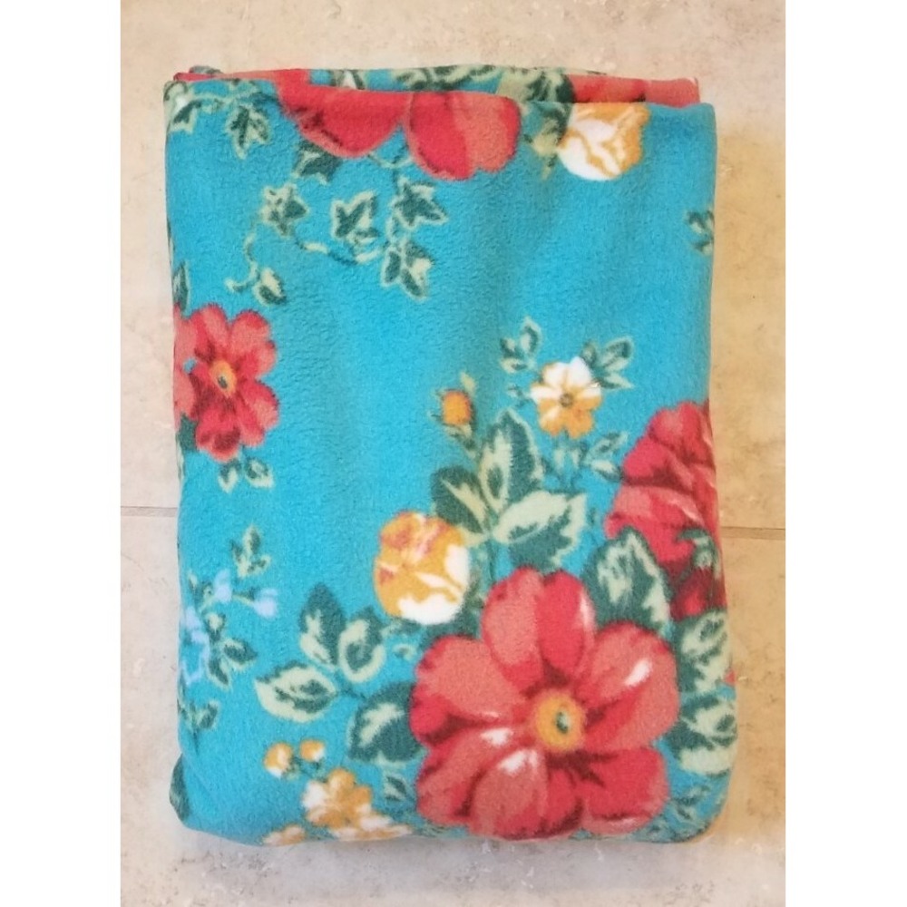 The Pioneer Woman Vintage Floral Fleece‎ Fabric 2yards for Blanket Throw NEW
